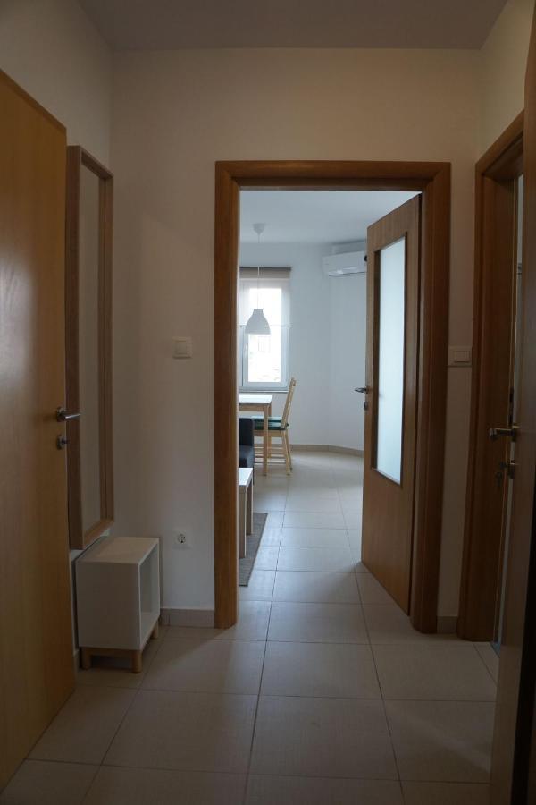Mitra Apartments Malinska Dış mekan fotoğraf