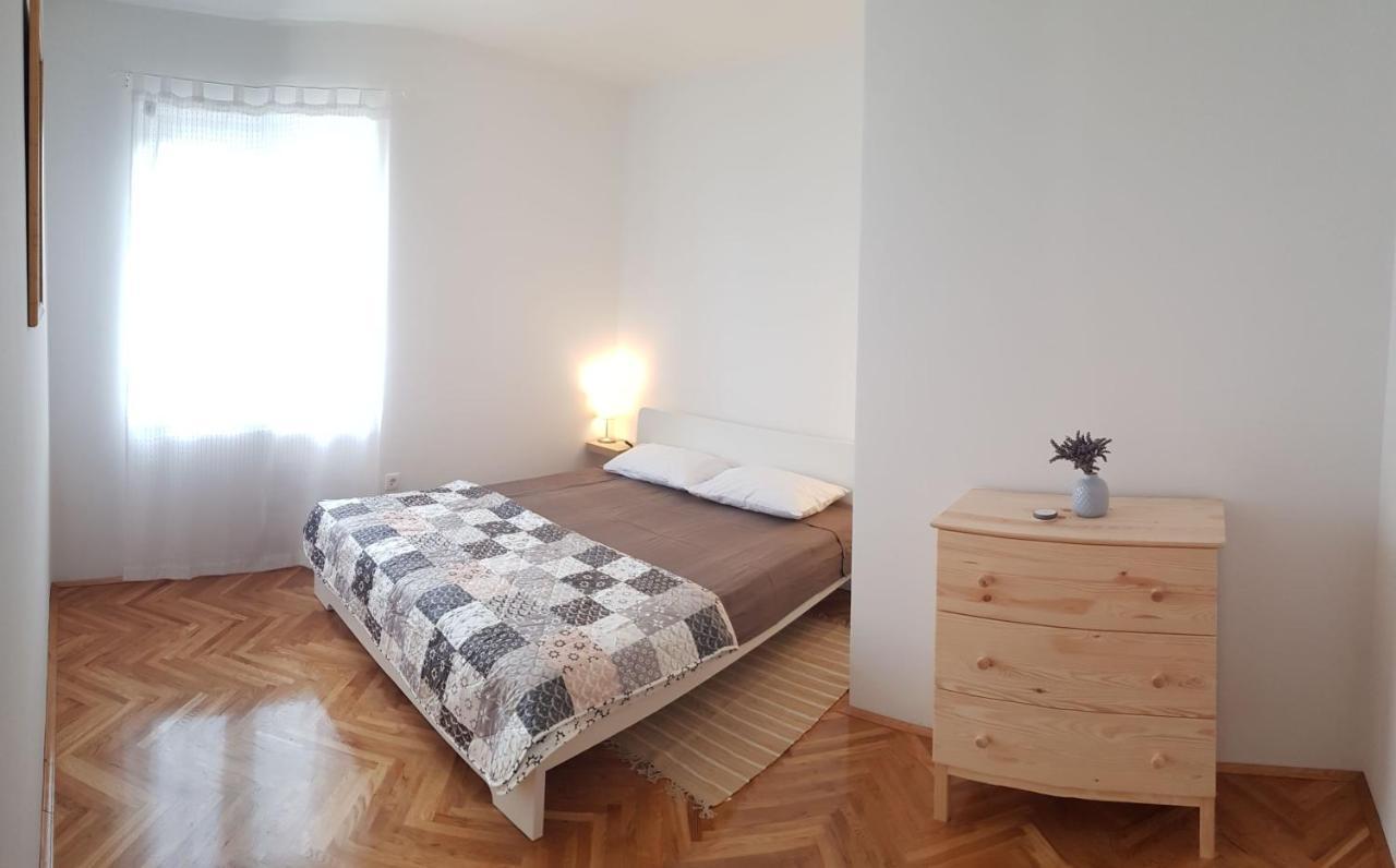 Mitra Apartments Malinska Dış mekan fotoğraf